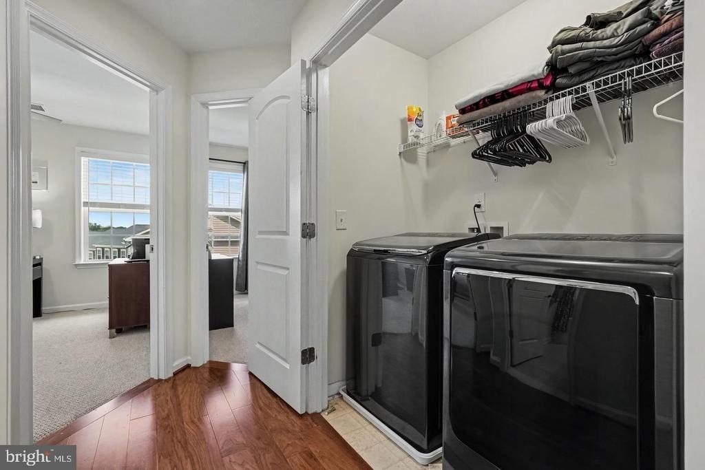 1327 Gilmore Street - Photo 27