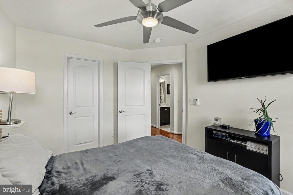 1327 Gilmore Street - Photo 23