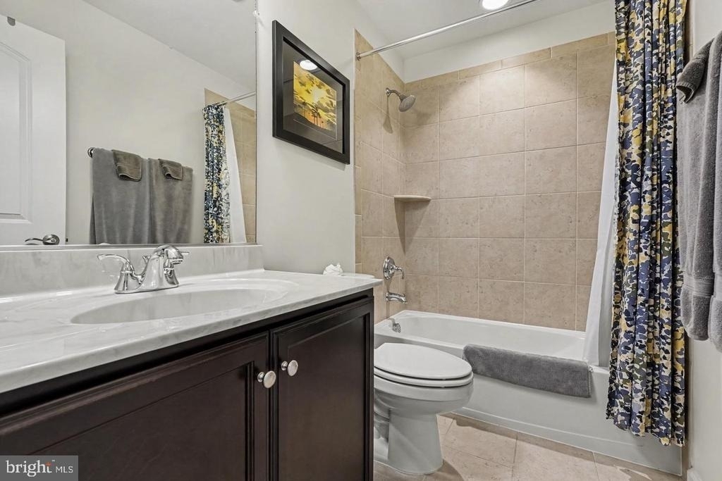 1327 Gilmore Street - Photo 25