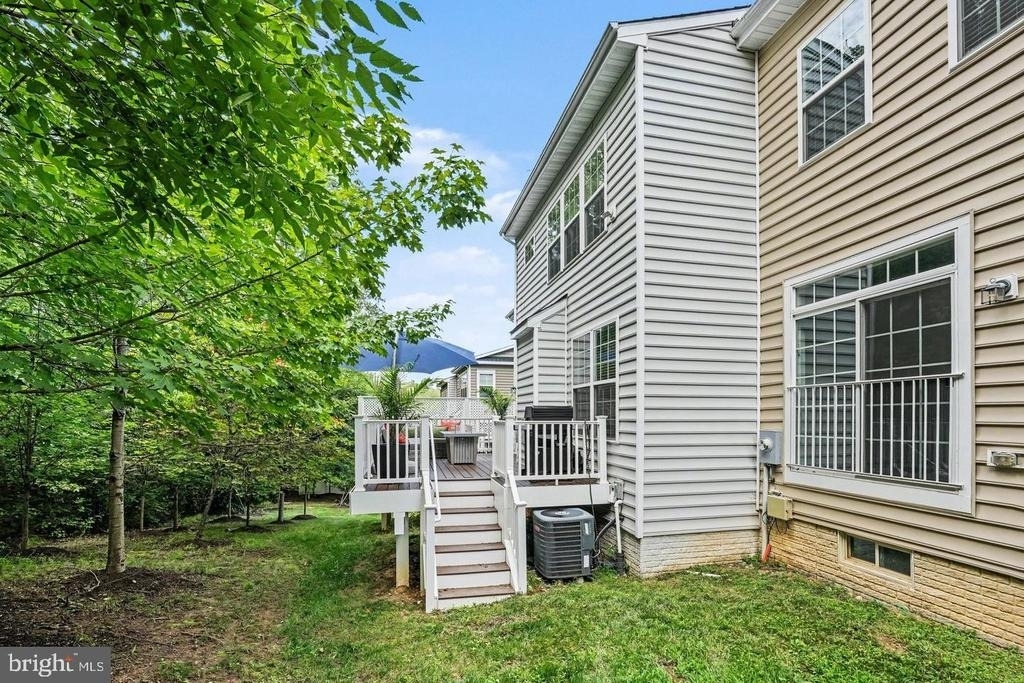 1327 Gilmore Street - Photo 40