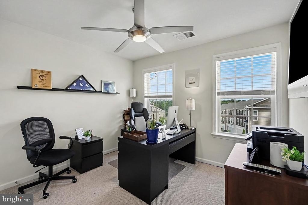 1327 Gilmore Street - Photo 22