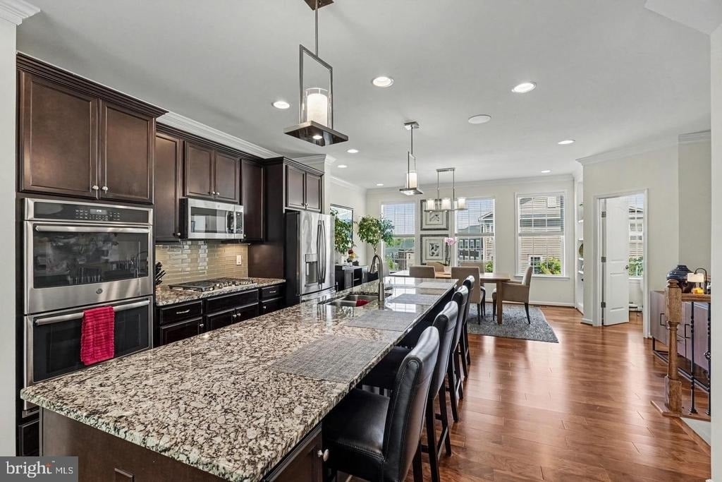 1327 Gilmore Street - Photo 8