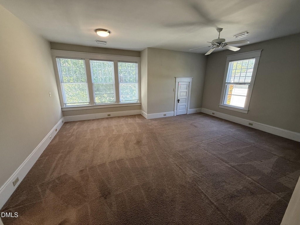 114 E Park Drive - Photo 14