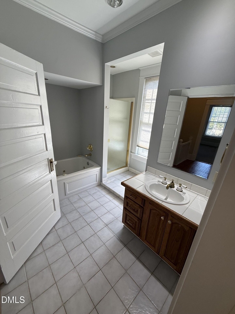 114 E Park Drive - Photo 16
