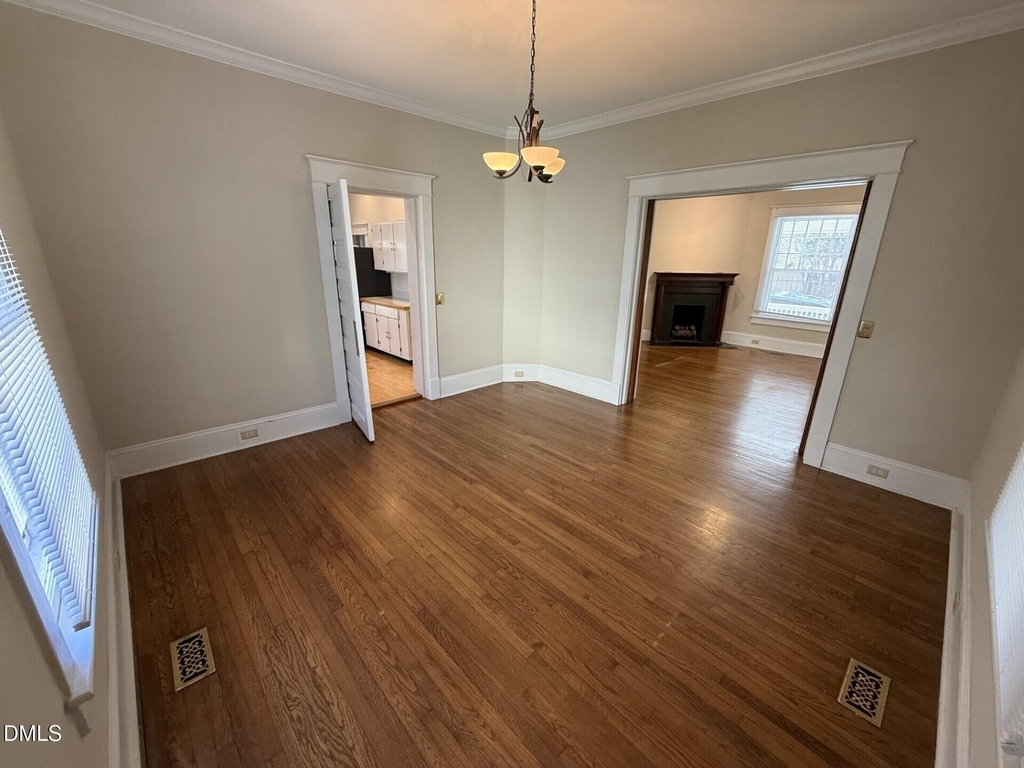 114 E Park Drive - Photo 9