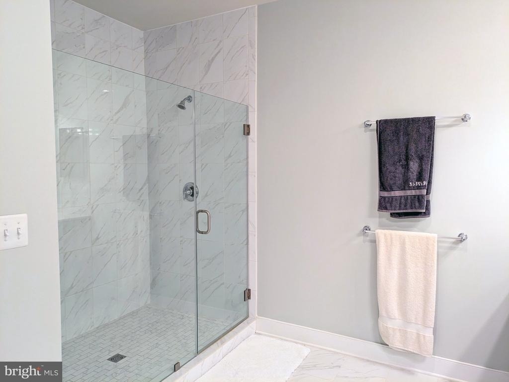 2409 Richmond Highway - Photo 16