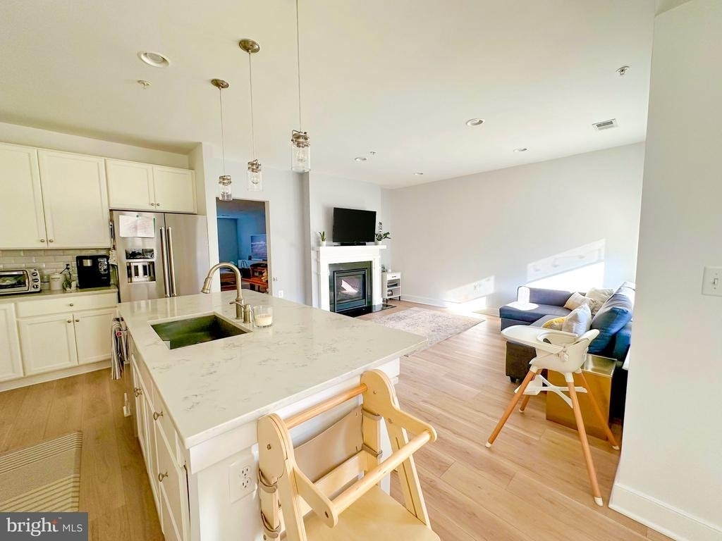 2409 Richmond Highway - Photo 3