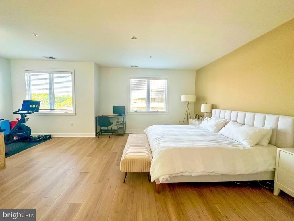 2409 Richmond Highway - Photo 11