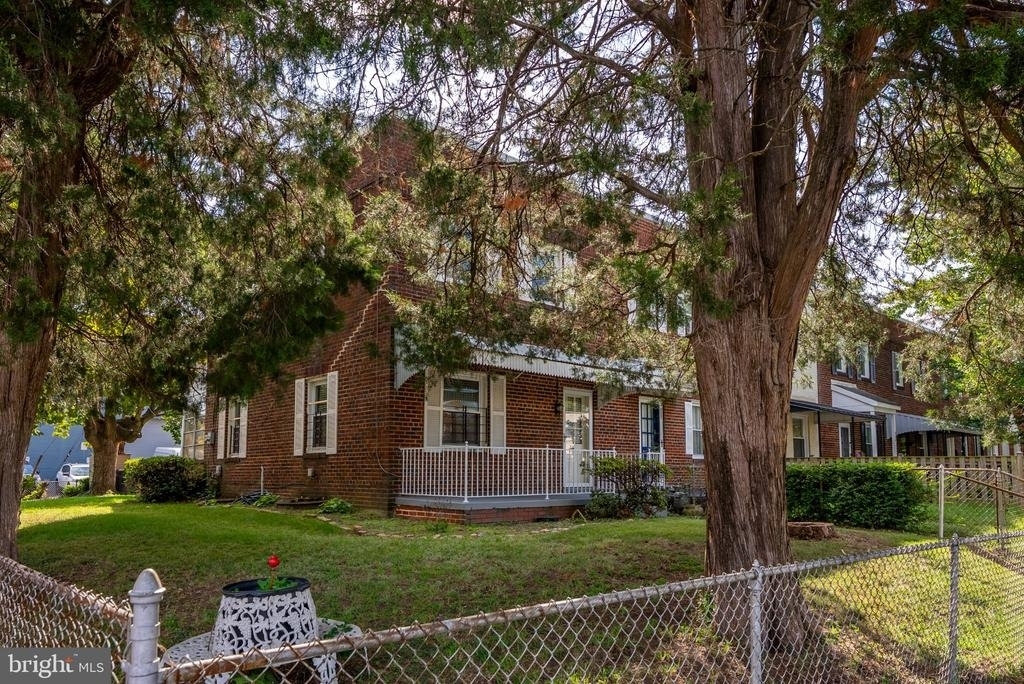 529 N Payne Street - Photo 0