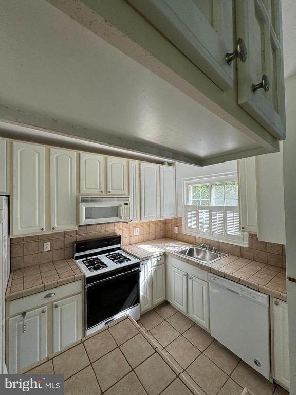3212 Valley Drive - Photo 5