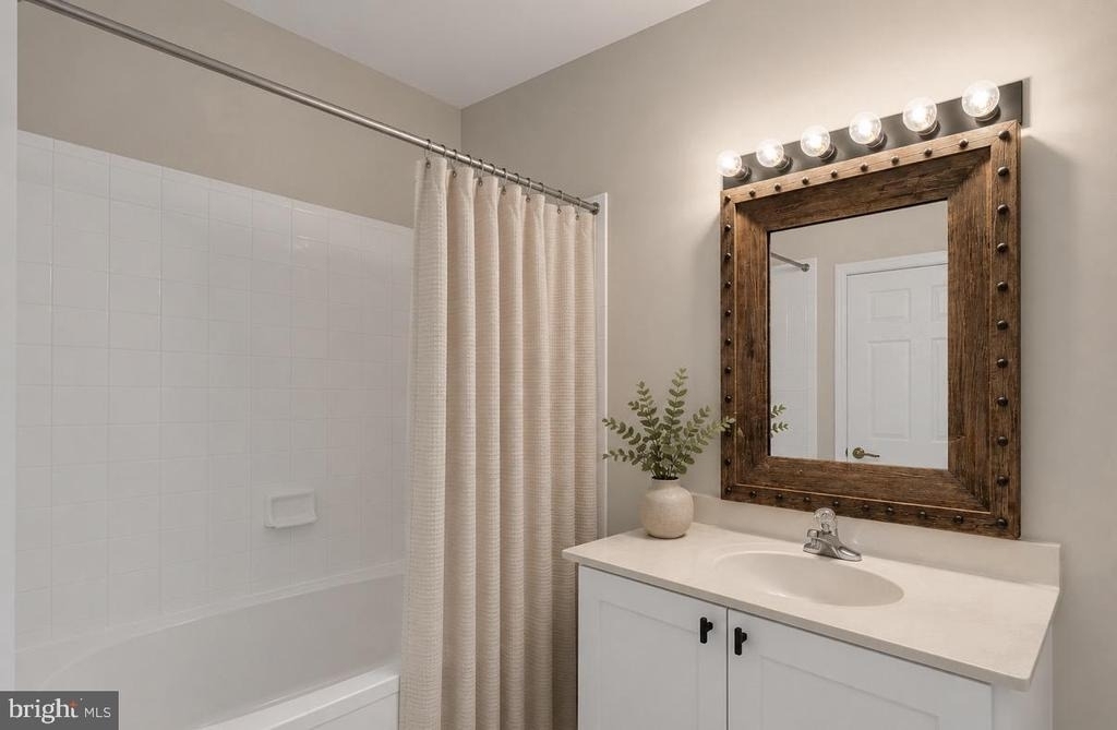 4551 Strutfield Lane - Photo 3
