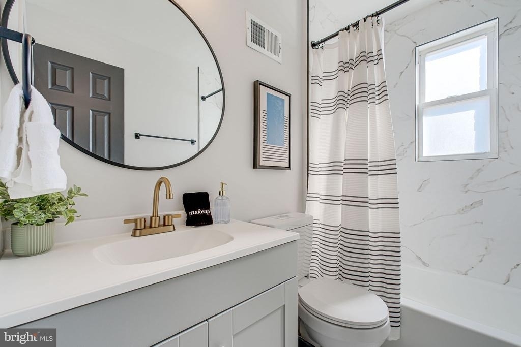 3107 Montrose Avenue - Photo 30