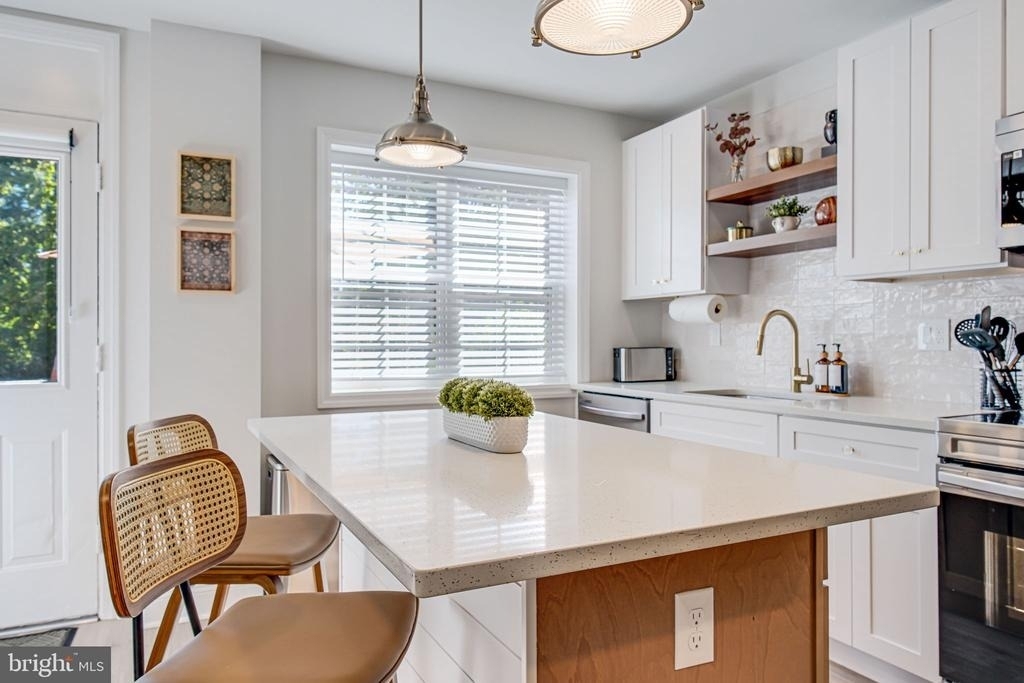 3107 Montrose Avenue - Photo 14