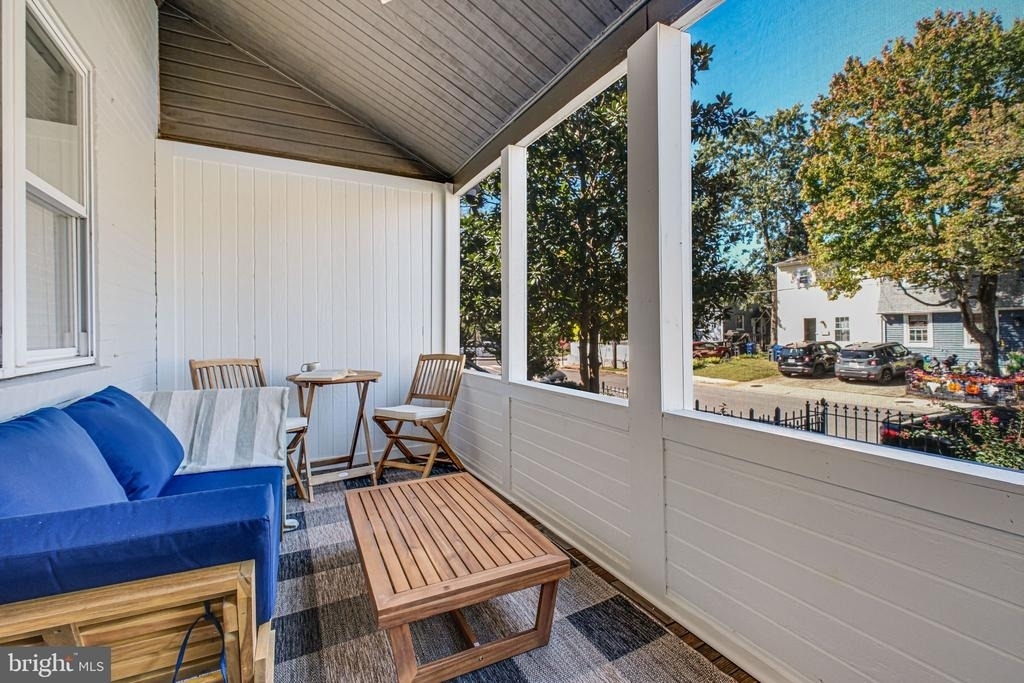 3107 Montrose Avenue - Photo 33