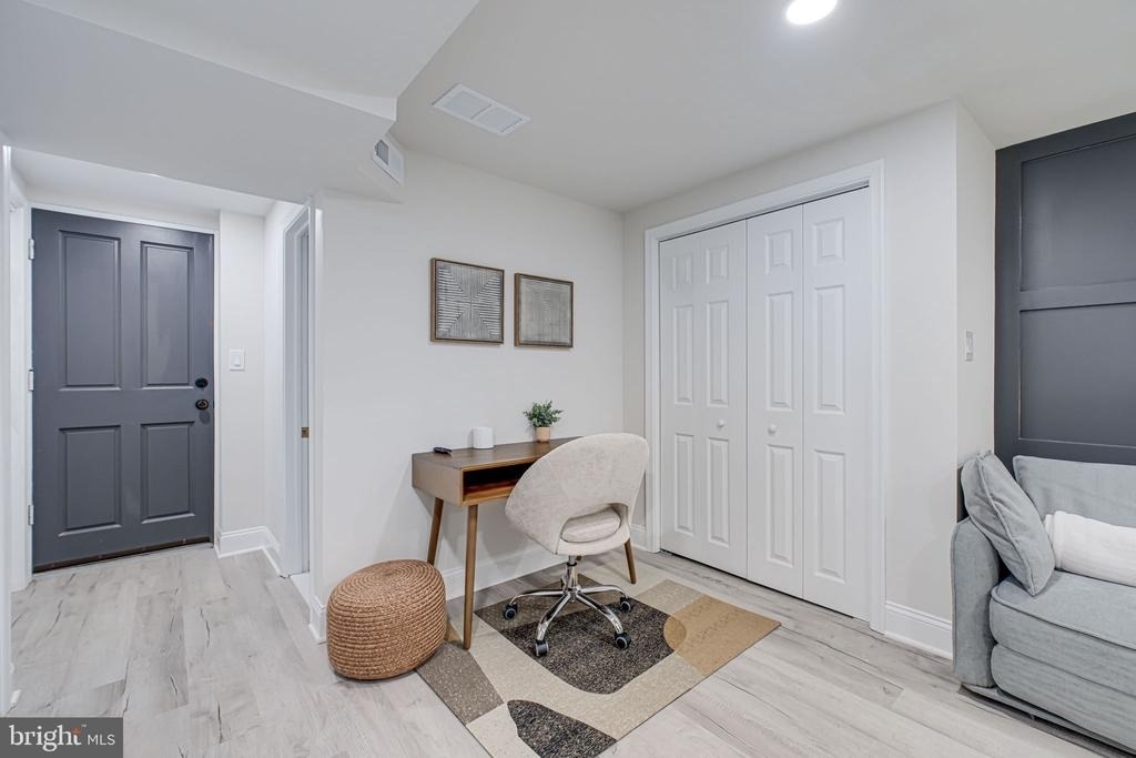 3107 Montrose Avenue - Photo 26