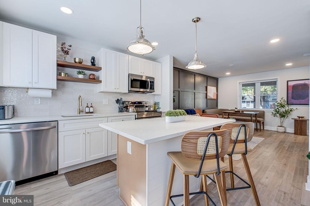 3107 Montrose Avenue - Photo 12