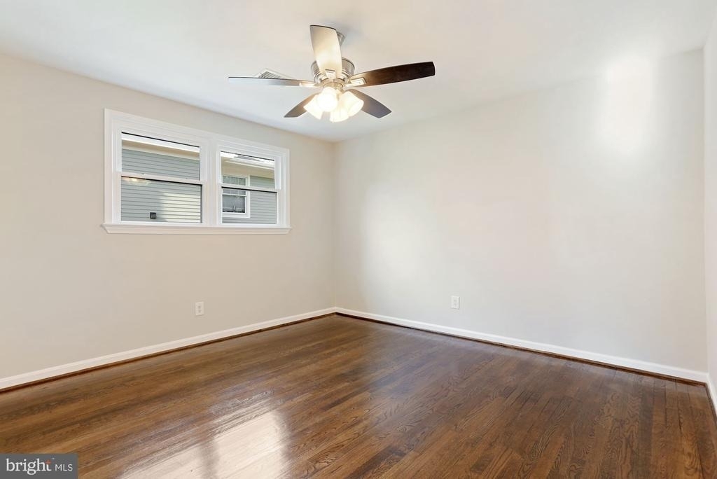 504 E Alexandria Avenue - Photo 8