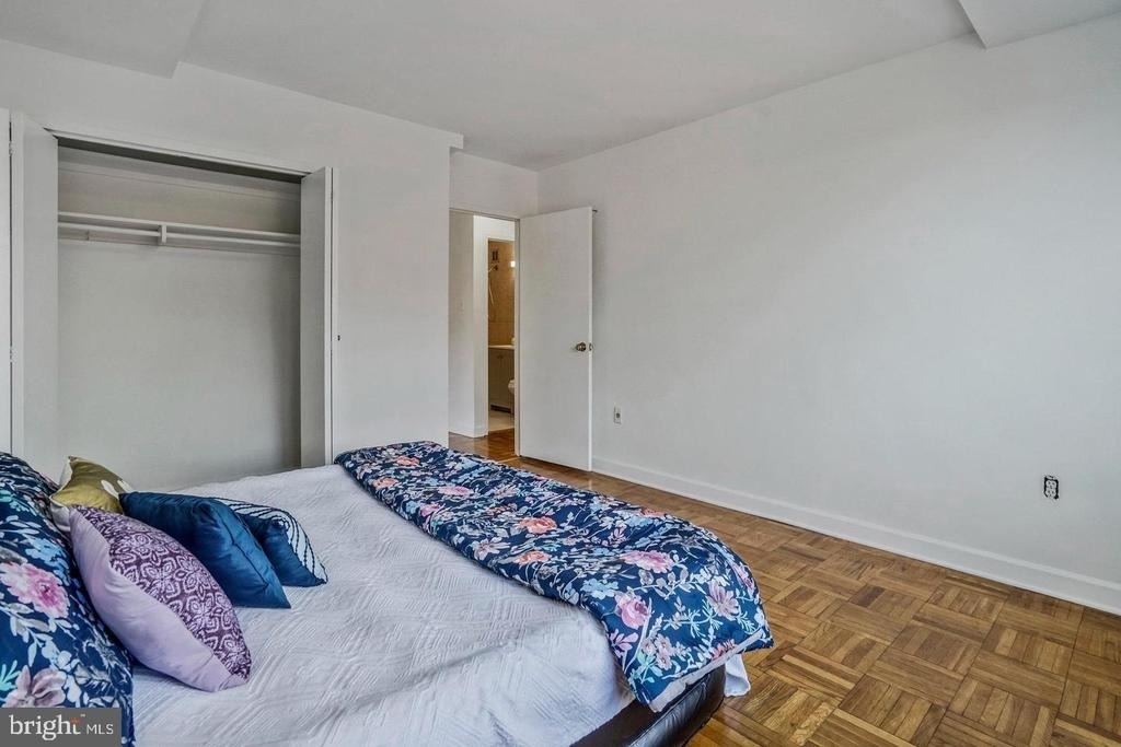 1111 Arlington Boulevard - Photo 9