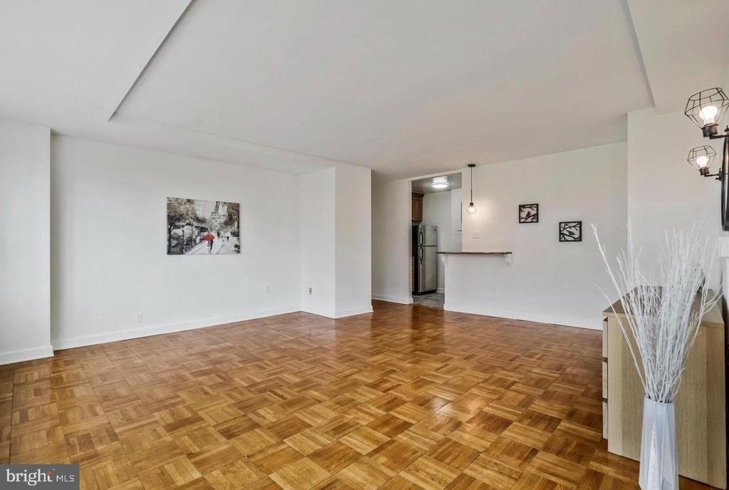 1111 Arlington Boulevard - Photo 3