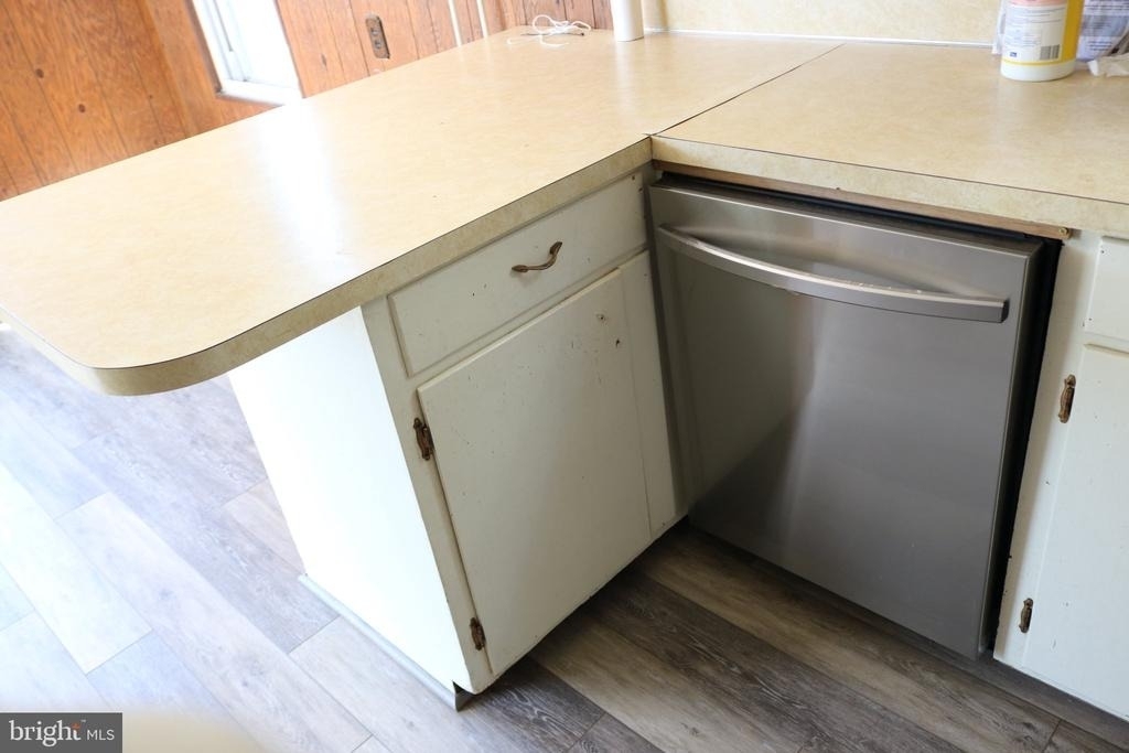 442 Summit Avenue - Photo 12