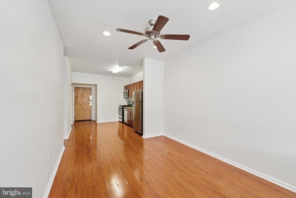 1050 E Montgomery Avenue - Photo 10