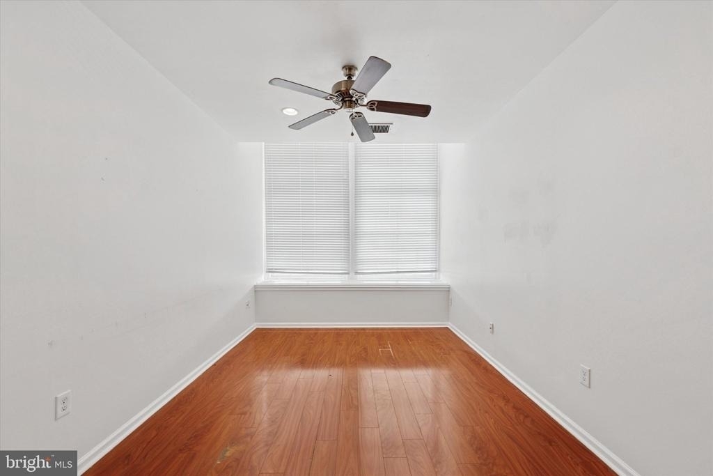 1050 E Montgomery Avenue - Photo 4