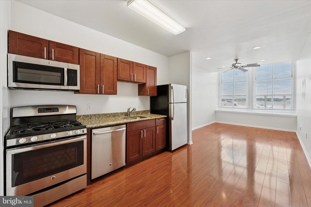 1050 E Montgomery Avenue - Photo 1
