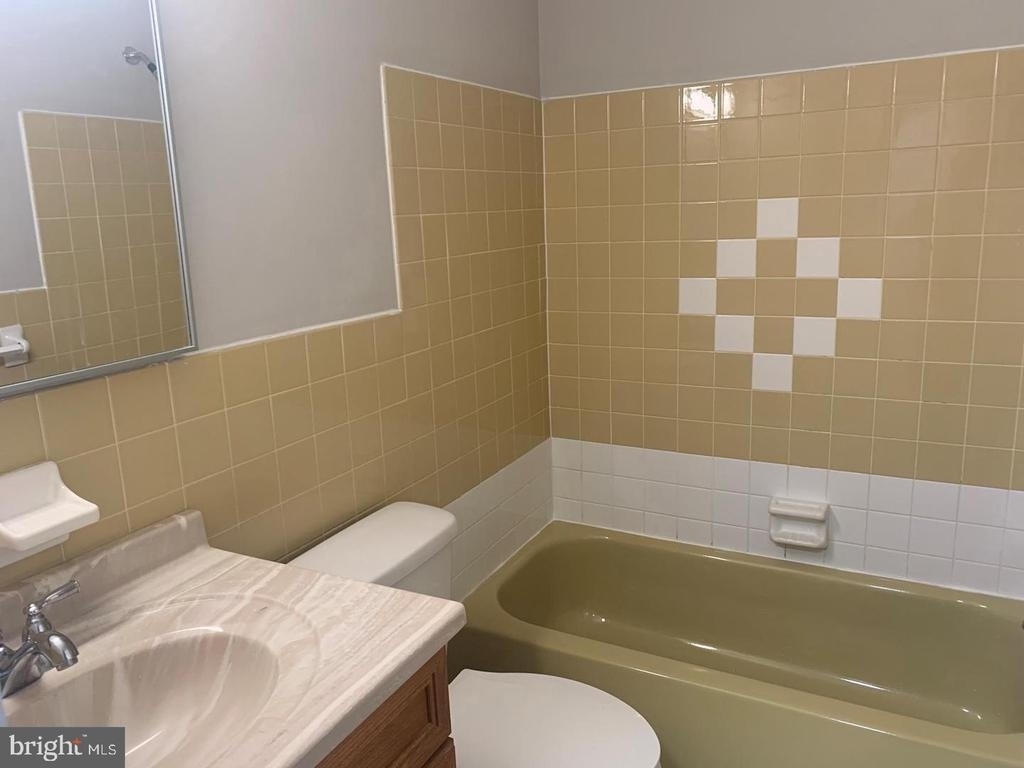 8941 Alton Street - Photo 3