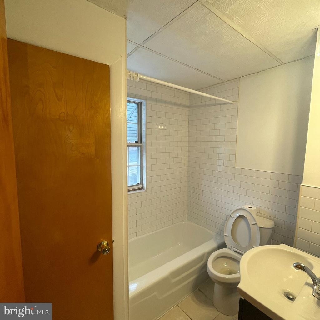 3268 Tilton Street - Photo 4