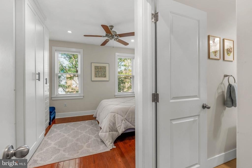 2114 Oakford Street - Photo 14