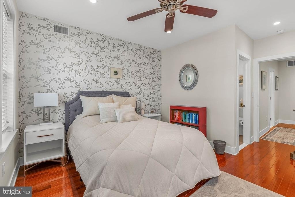2114 Oakford Street - Photo 16