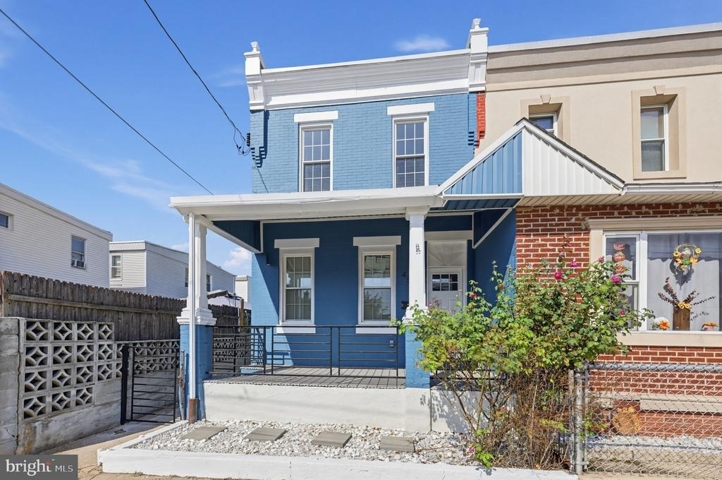4512 E Stiles Street - Photo 0