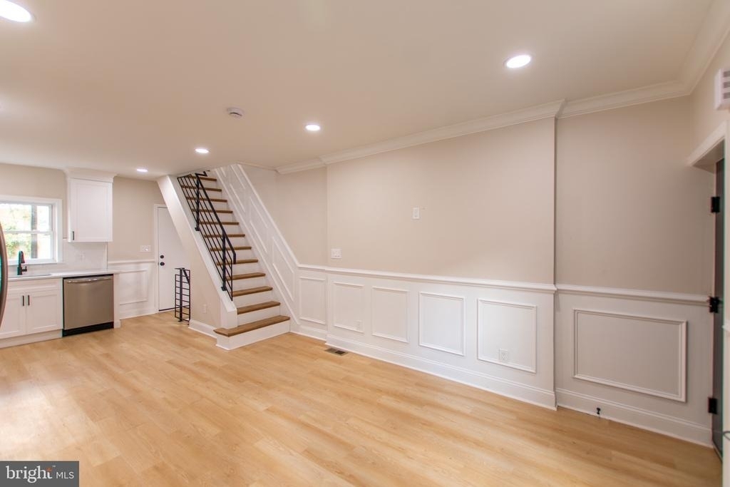 1542 S Bambrey Street - Photo 2