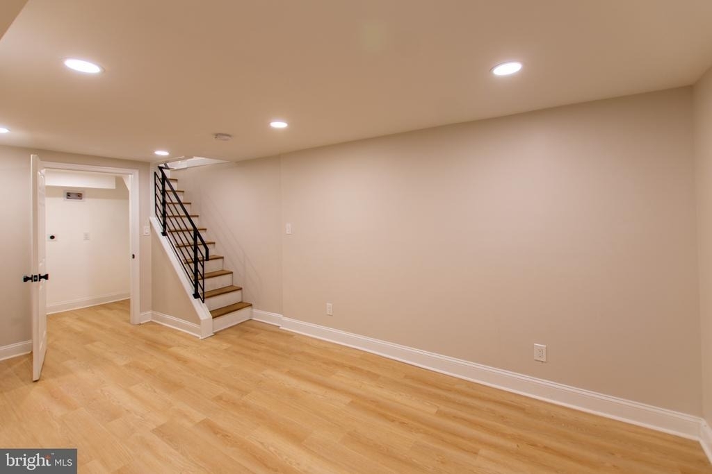 1542 S Bambrey Street - Photo 10