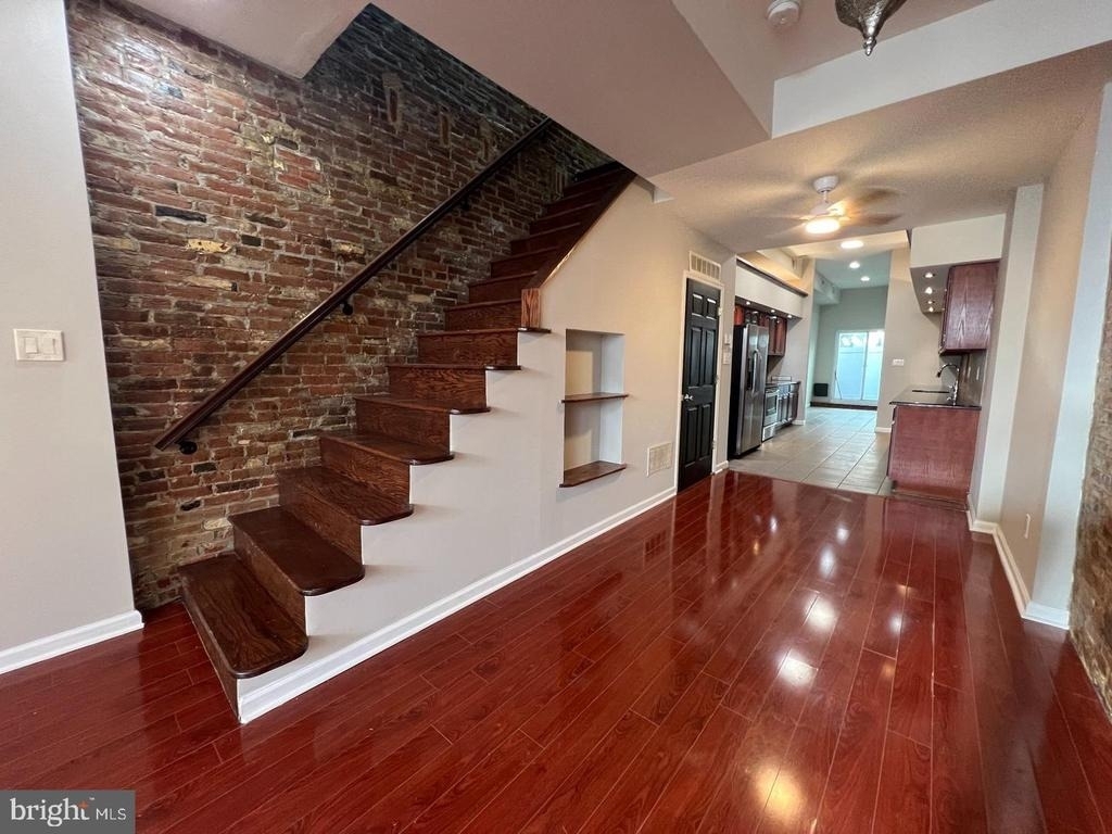 1302 N Randolph Street - Photo 4