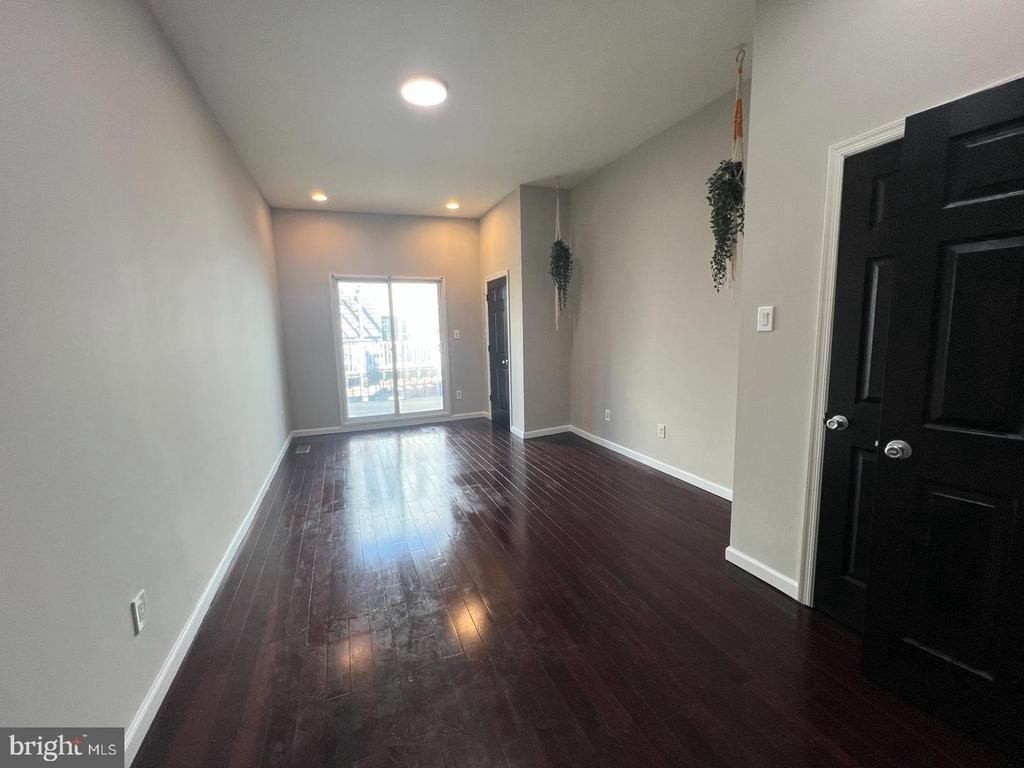 1302 N Randolph Street - Photo 6