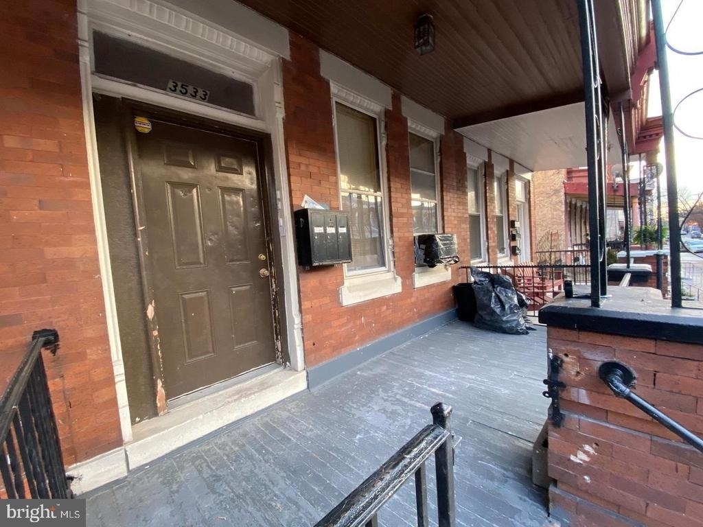 3533 N 11th Street - Photo 1