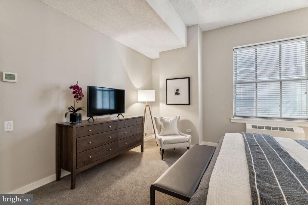 875 Sansom Street - Photo 16