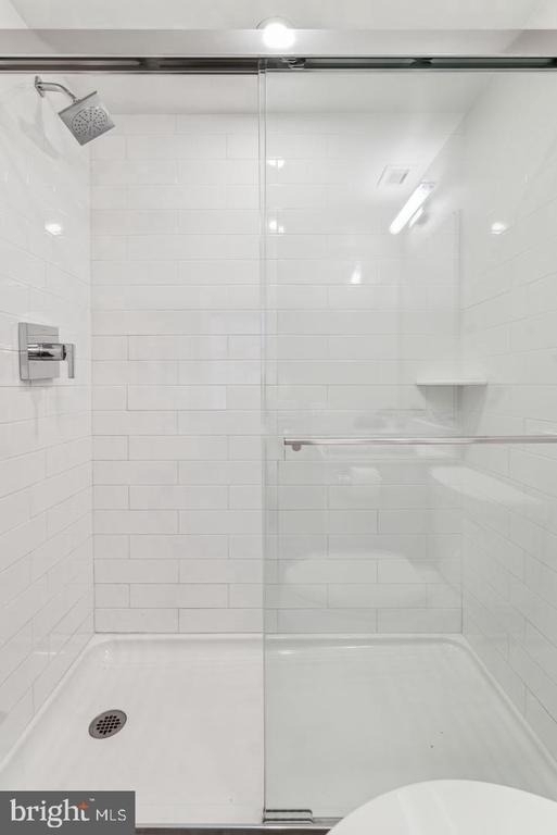 875 Sansom Street - Photo 19