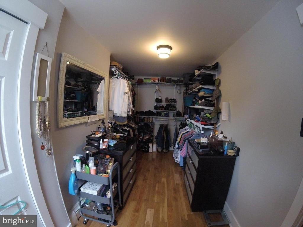 119 W Salaignac Street - Photo 17