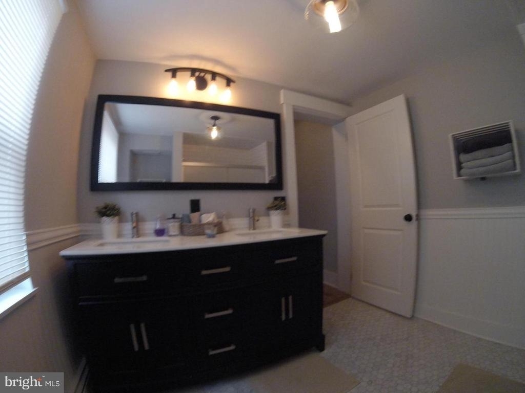 119 W Salaignac Street - Photo 14