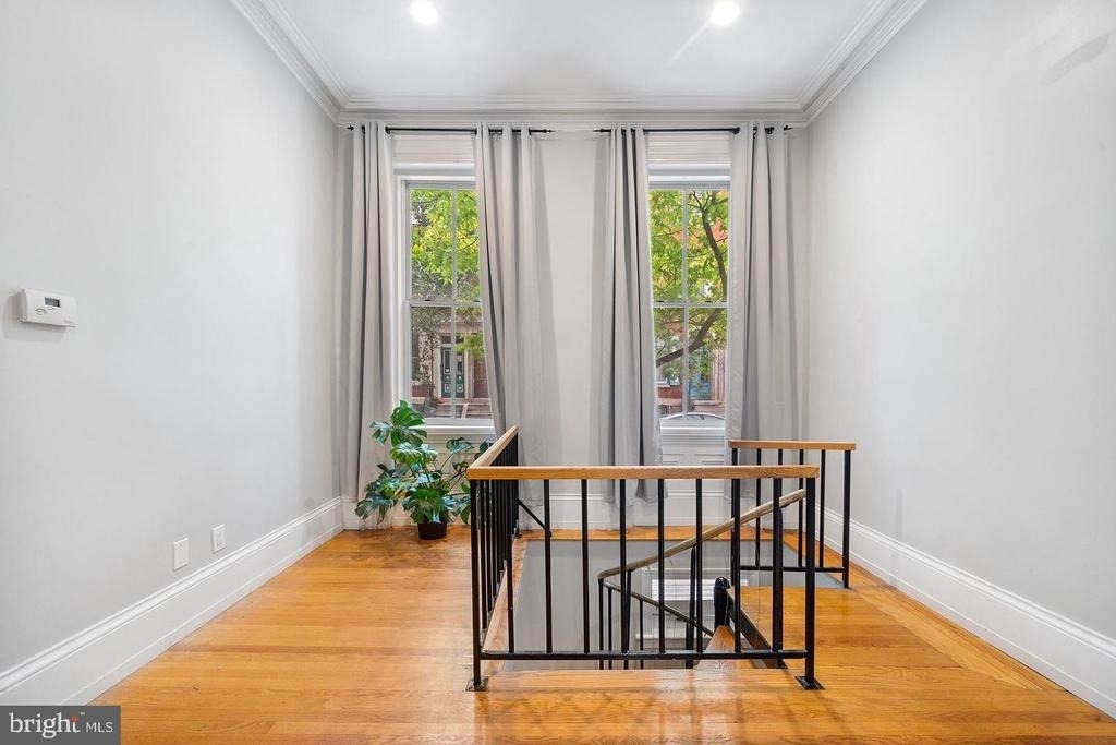 1704 Wallace Street - Photo 12