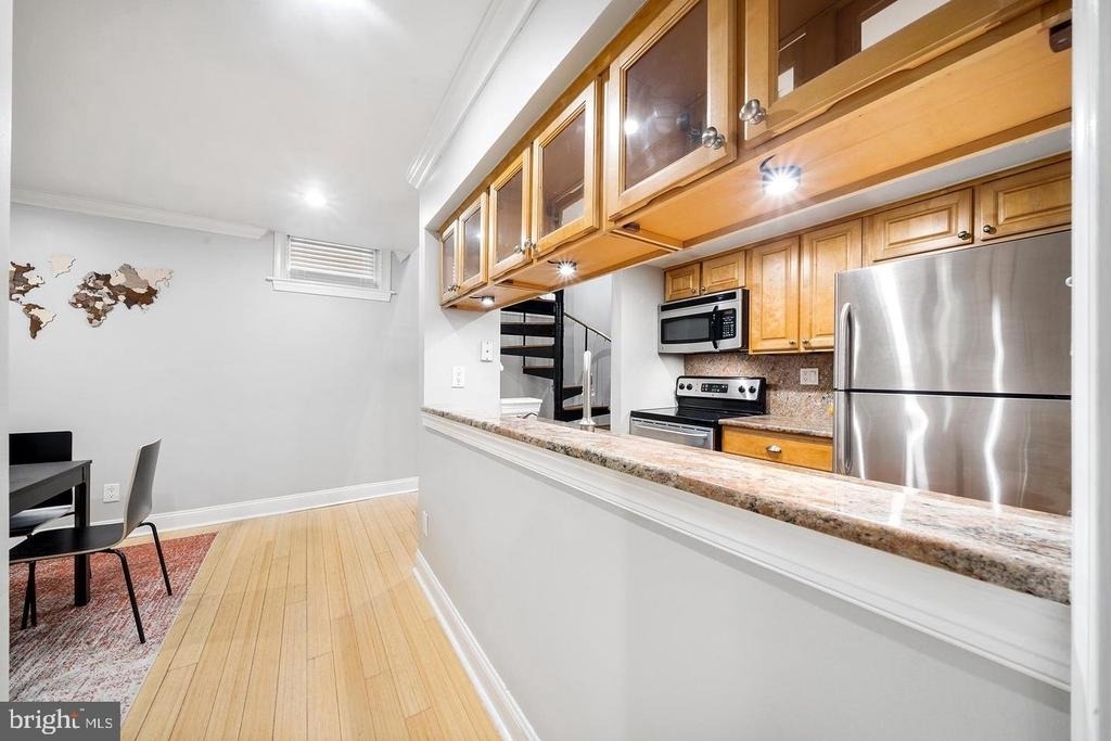 1704 Wallace Street - Photo 16