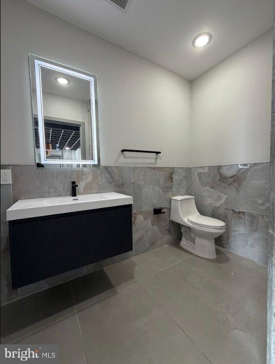 1810 E Venango Street - Photo 13