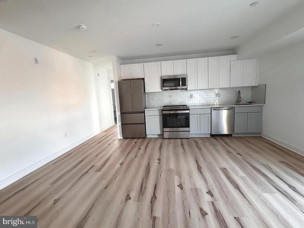 215 N 9th Street - Photo 5