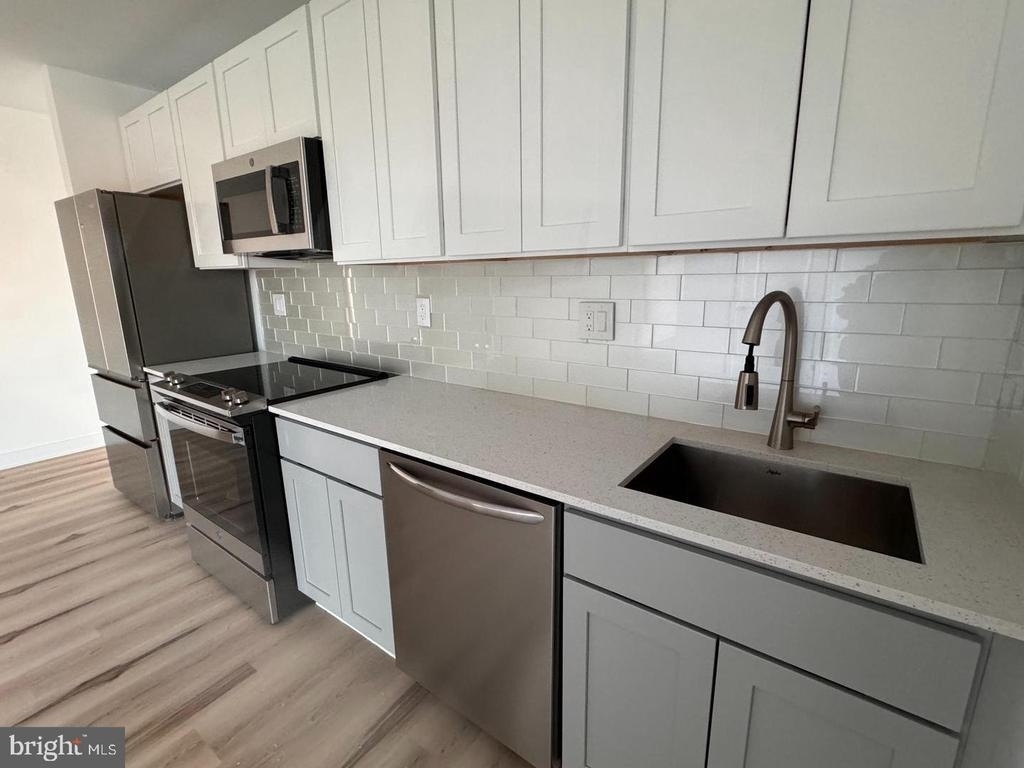 215 N 9th Street - Photo 6