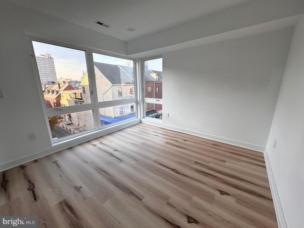 215 N 9th Street - Photo 3