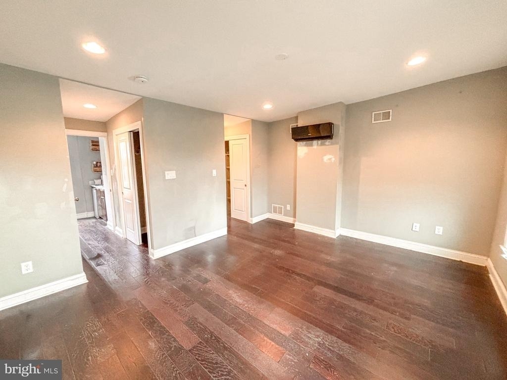 805 Cameron Street - Photo 10