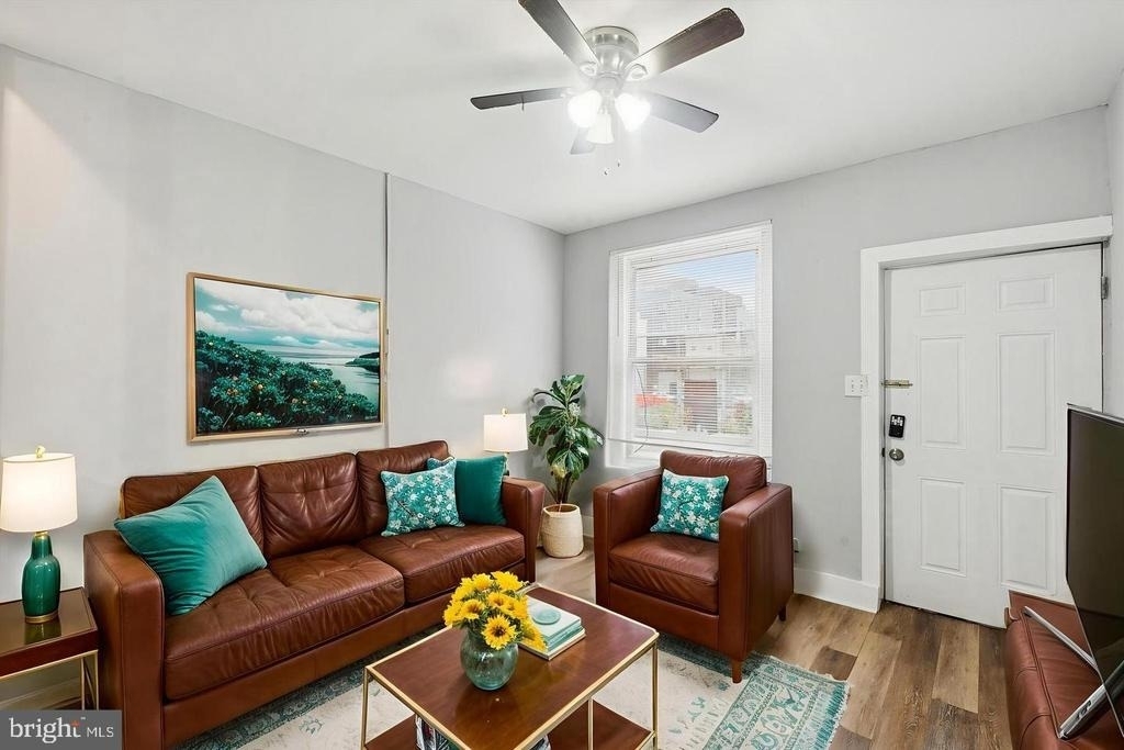 1825 E Harold Street - Photo 3