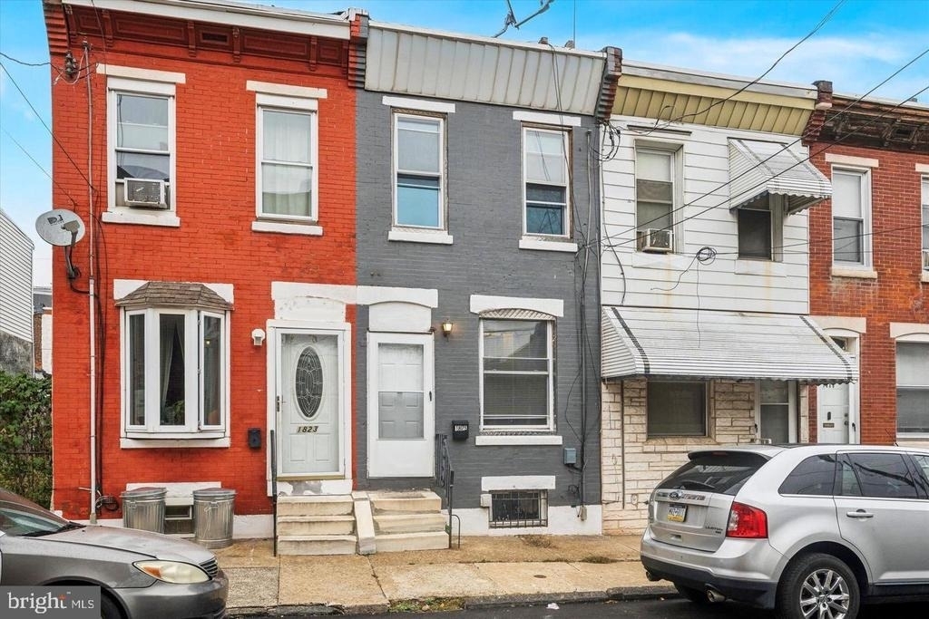1825 E Harold Street - Photo 1